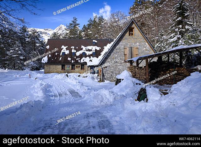 Pineta hut in winter (Pineta valley, Pyrenees, Aragon, Spain)