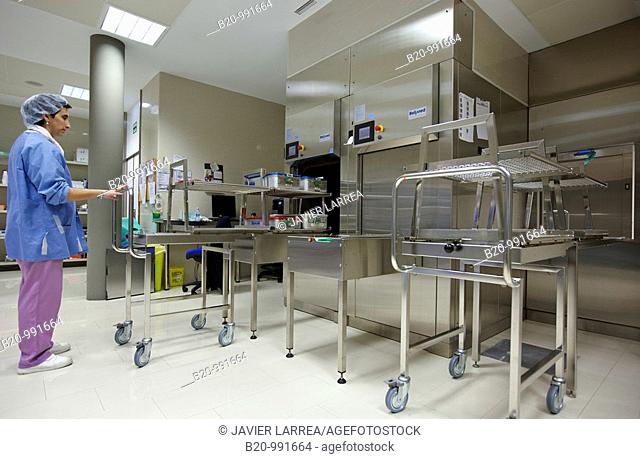 Autoclave, surgical instruments, sterilization. Hospital Policlinica Gipuzkoa, San Sebastian, Donostia, Euskadi, Spain