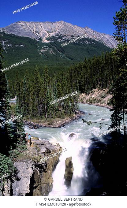 Canada, Alberta, Jasper National Park, Sunwapta waterfall