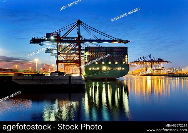 Container ship CSCL STAR Hong Kong, one of the largest container ships in the world, first start at the Eurokai Container Terminal, Hamburg, access ramps