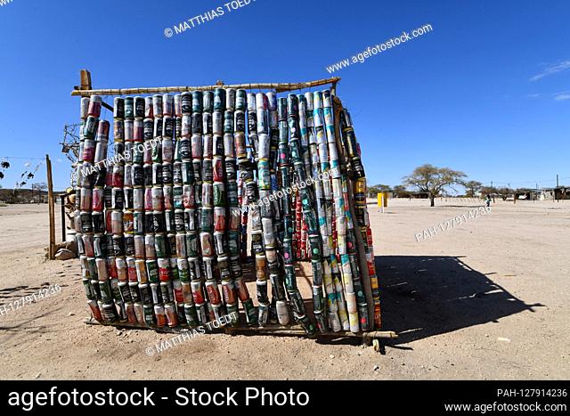 Sales kiosk in the Sptzkoppe area, which was built from empty beverage cans, taken on 03.03.2019. The Spitzkoppe region and the surrounding side peaks with...