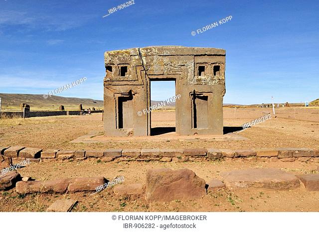 Gateway of the Sun, rear view, at Tihuanaku, UNESCO World Heritage Site, La Paz, Bolivia, South America