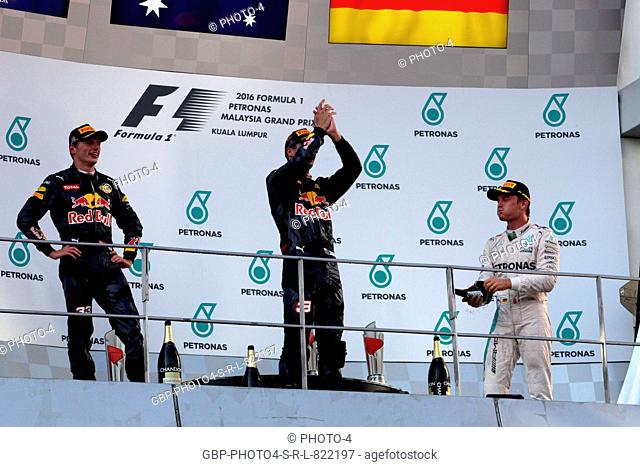 02.10.2016 - Race, 2nd position Max Verstappen (NED) Red Bull Racing RB12, Daniel Ricciardo (AUS) Red Bull Racing RB12 race winner and 3rd position Nico Rosberg...