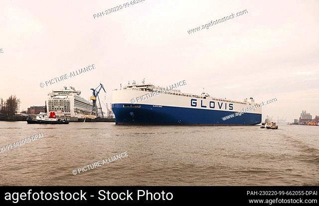 PRODUCTION - 16 February 2023, Hamburg: The car carrier ""Glovis Sonic"" enters the Port of Hamburg. The Port of Hamburg Marketing informs 20.02