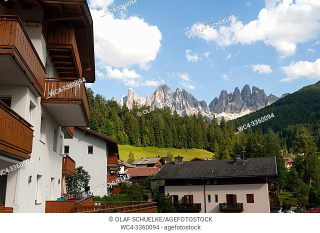 St. Magdalena, Villnoess, Trentino-Alto, South Tyrol, Italy, Europe - Holiday homes in the Villnoess Valley with Dolomite mountains of the Puez Geisler Group