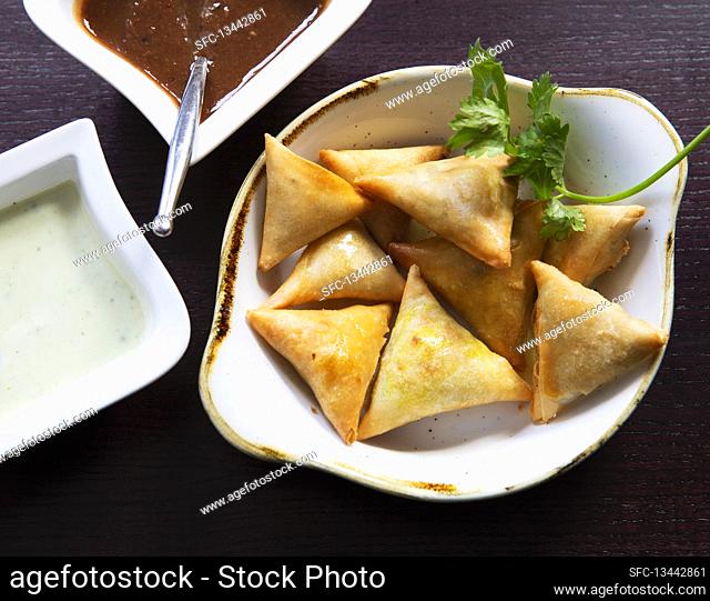 Samosas with lentils and lamb