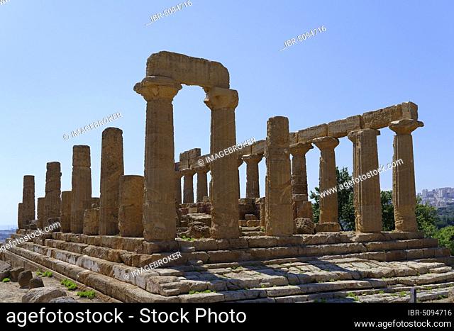 Columns of the Temple of Juno, Temple Ruins, Valley of Temples, Agrigento, Sicily, Italy, Europe