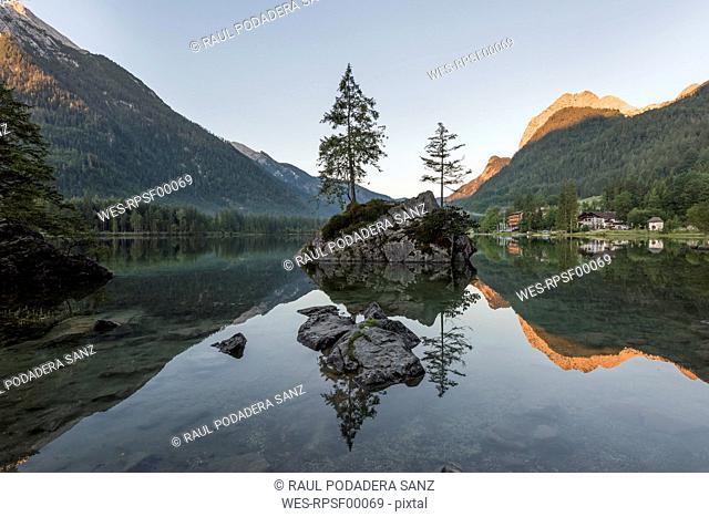 Germany, Bavaria, Berchtesgaden Alps, Lake Hintersee