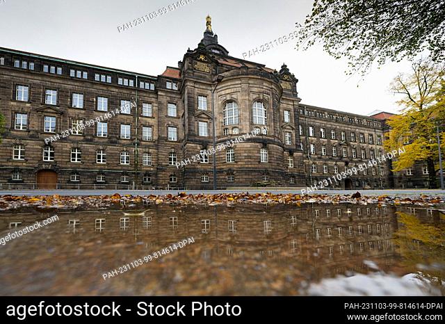 03 November 2023, Saxony, Dresden: View of the Saxon State Chancellery. In addition to the seat of the Minister President
