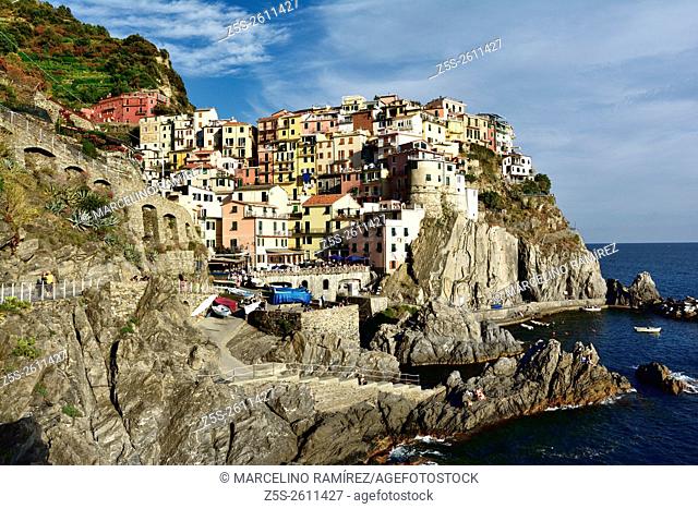 The picturesque village of Manarola. Manarola, Cinque Terre, La Spezia, Liguria, Italy