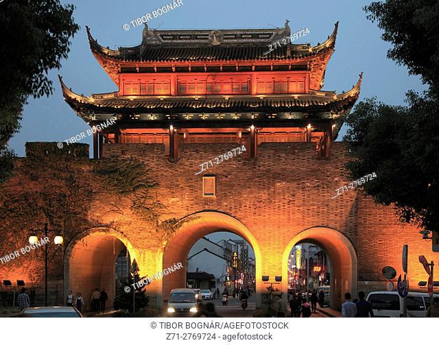 China, Jiangsu, Suzhou, Shantang Old Town, Chang Gate, night,