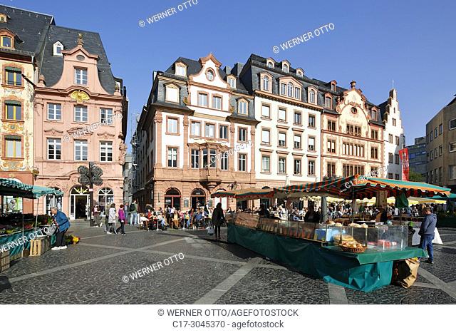 Mainz, D-Mainz, Rhine, Rhine-Main district, Rhineland, Rhineland-Palatinate, weekly market at the market place, business houses and residential buildings