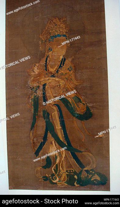 Figure of a Noble Lady. Period: Ming dynasty (1368-1644); Culture: China; Medium: Silk, pigment on paper, ink; on silk; Dimensions: 39 x 17 3/4 in