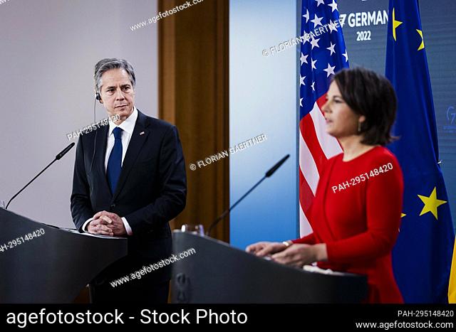 (RL) Annalena Baerbock (Alliance 90/The Greens), Federal Foreign Minister, and Antony Blinken, Foreign Minister of the United States of America