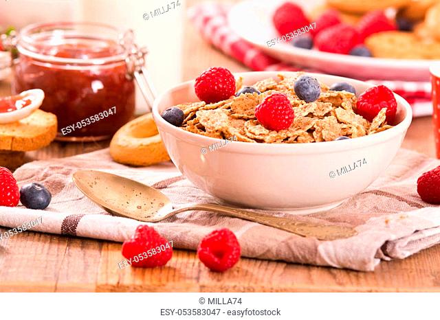 Breakfast with wholegrain cereals