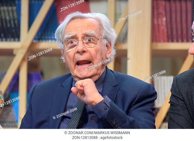 Frankfurt, Germany. 11th Oct, 2017. Bernard Pivot (* 1935), french journalist, interviewer and host of French cultural television programmes