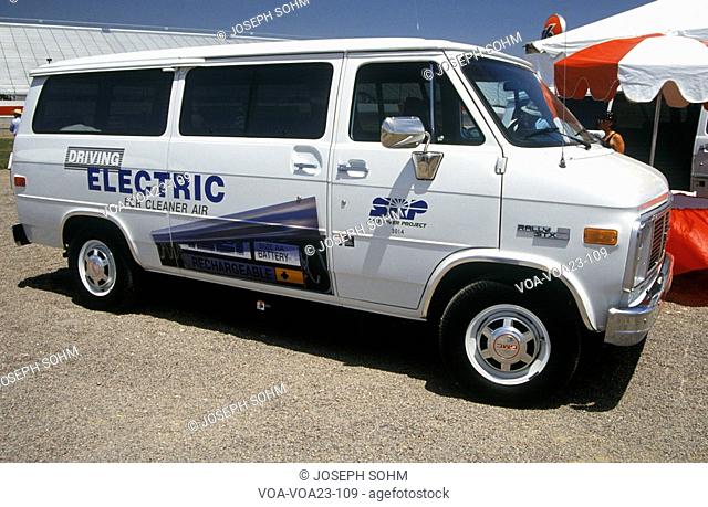 Electricity powered van at the Solar and Electric 500, AZ