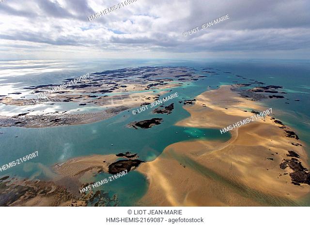 France, Manche, Chausey islands, the spring tide of 21 March 2015 (aerial view)