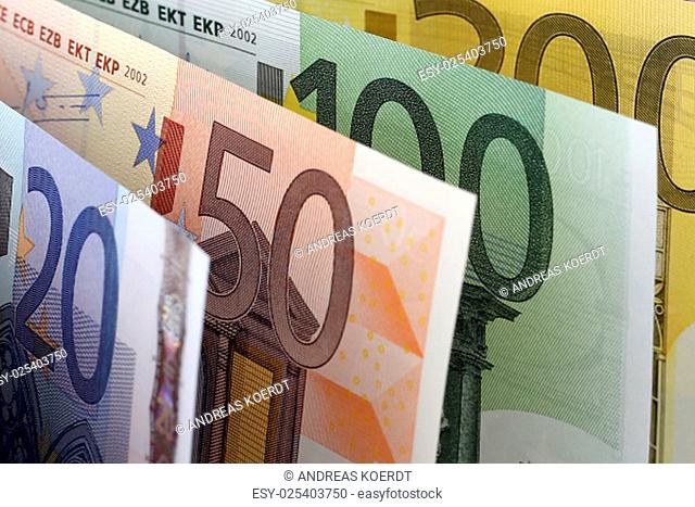 stehende Euro Geldscheine