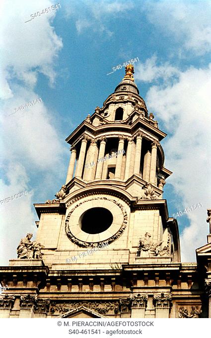 Saint Paul Cathedral, frontal view, left tower. London. Great Britain. UK