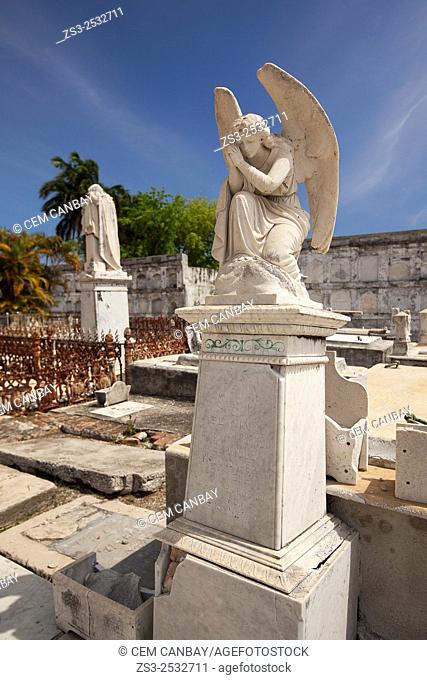 Statues at the cemetery La Reina, Cienfuegos, Cuba, West Indies, Central America