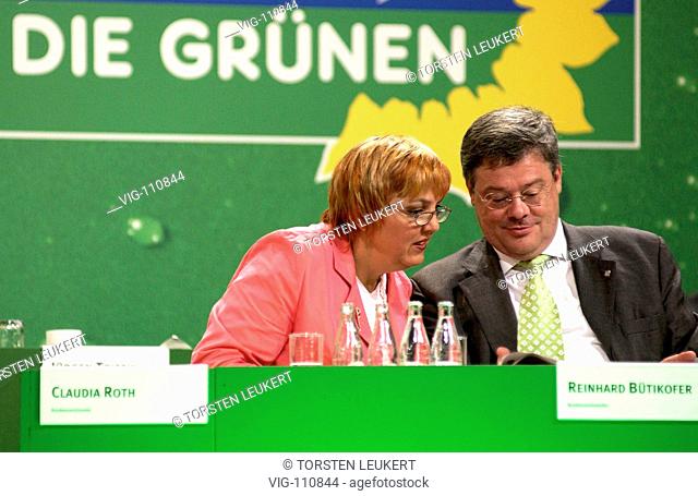 Conference of Buendnis 90/The Greens: Claudia ROTH, federal party chairwoman, and Reinhard BUETIKOFER, federal chairman. - BERLIN, GERMANY, 10/07/2005