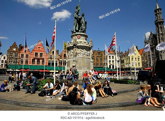 Monument for Jan Breydel and Pieter De Coninck, market square, Bruges, Flanders, Belgium
