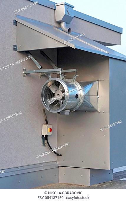 Ventilation duct fan air inlet