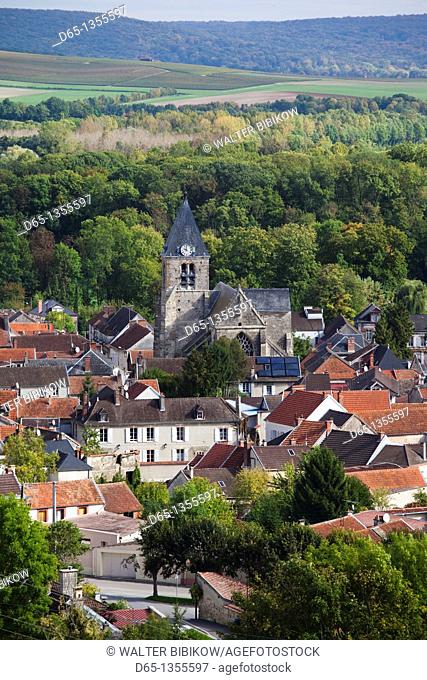 France, Marne, Champagne Ardenne, Avenay Val-d'Or, town overview