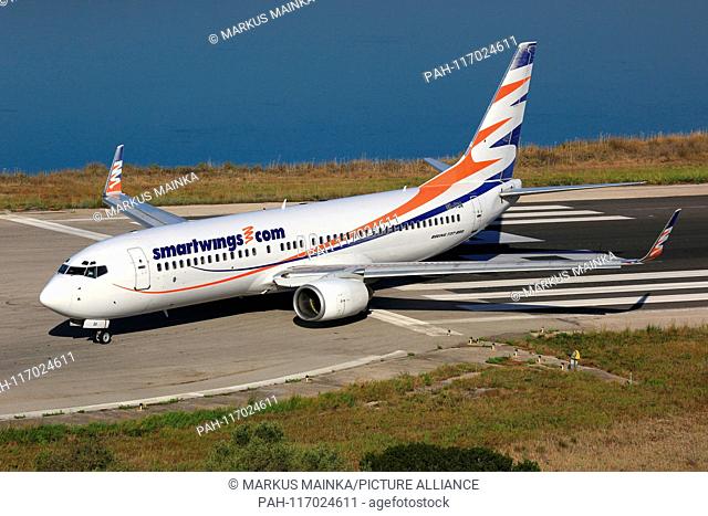 Corfu, Greece – 16. September 2017: Smartwings Boeing 737 at Corfu airport (CFU) in Greece. | usage worldwide. - Corfu/Greece