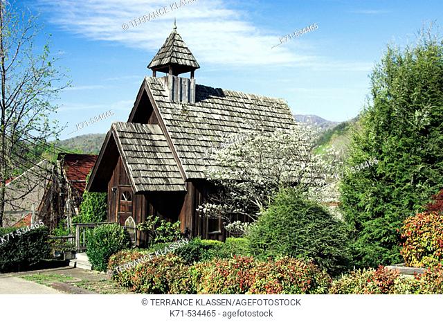 A small wooden wedding chapel in Gatlinburg, Tennessee, USA