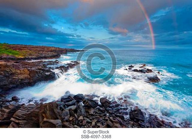 Rainbow over the ocean, Oneloa Bay Beach, Maui, Hawaii, USA