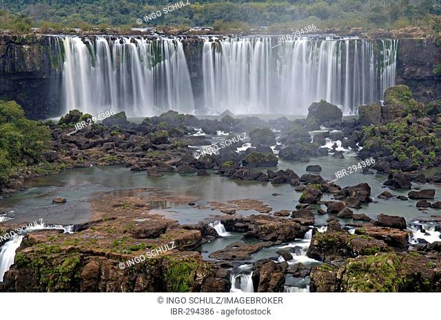 Iguacu, waterfalls, the largest waterfalls of the world, brasil