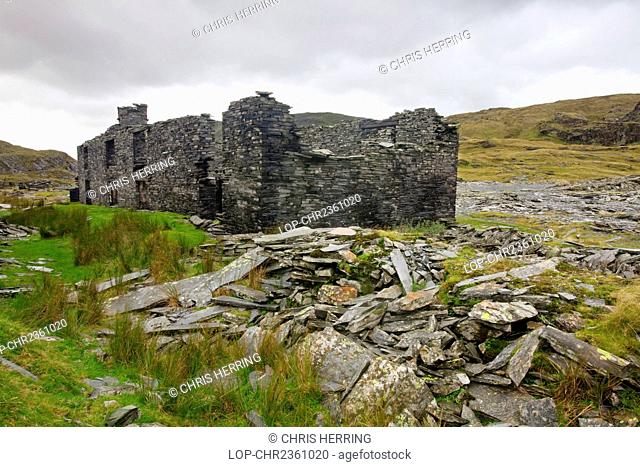 Wales, Gwynedd, Blaenau Ffestiniog. The remains of the abandoned Rhosydd Slate Mine high above Llyn Cwmorthin mine and Blaenau Ffestiniog in Snowdonia National...