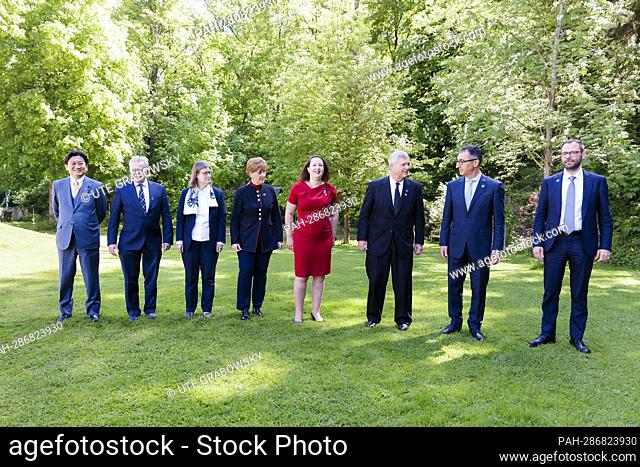 G7 Agriculture Ministers Meeting in Stuttgart. Unofficial family photo at the beginning of the third day of the conference with Cem Oezdemir (Bündnis 90/Die...