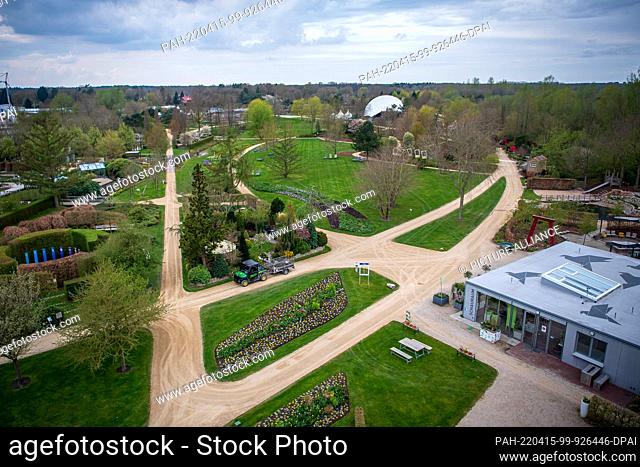 PRODUCTION - 14 April 2022, Lower Saxony, Bad Zwischenahn: The Park of Gardens is being prepared for the opening. Germany's largest model garden complex will...