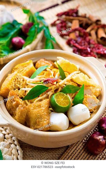 Singaporean Curry Noodle