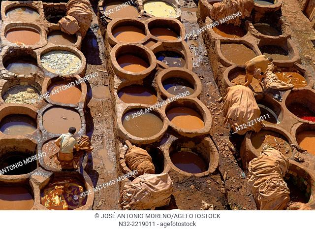 Fez, Fes, Traditional Tanneries with dying vats, The Chouwara, Chouara, Tannery, Old Town, Medina, UNESCO World Heritage Site, Fez el Bali, Morocco, Maghreb
