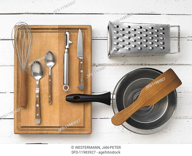Kitchen utensils for preparing hash browns