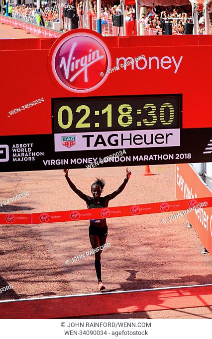 Vivian Cheruiyot wins the women’s elite 2018 Virgin Money London Marathon Featuring: Vivian Cheruiyot Where: London, United Kingdom When: 22 Apr 2018 Credit:...