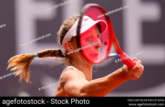 26 July 2023, Hamburg: Tennis: Hamburg European Open (WTA Tournament), Rothenbaum Tennis Stadium, Women, Singles, Round of 16