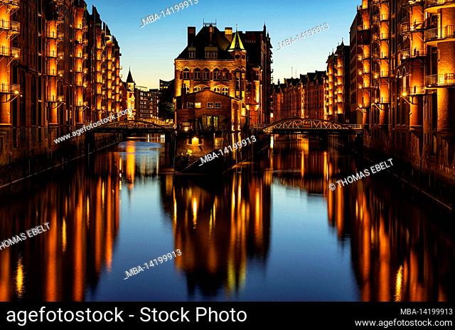 Evening impression in the Speicherstadt, Hamburg