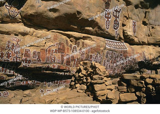 Rock paintings on the great vault, Songo village, Dogon country, Mali Date: 08/12/2007 Ref: WP-B573-108534-0100 COMPULSORY CREDIT: World Pictures/Photoshot