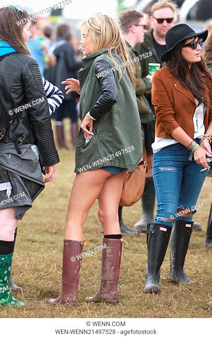 Glastonbury Festival 2014 - Celebrity sightings and atmosphere - Day 2 Featuring: Laura Whitmore Where: Glastonbury, United Kingdom When: 27 Jun 2014 Credit:...