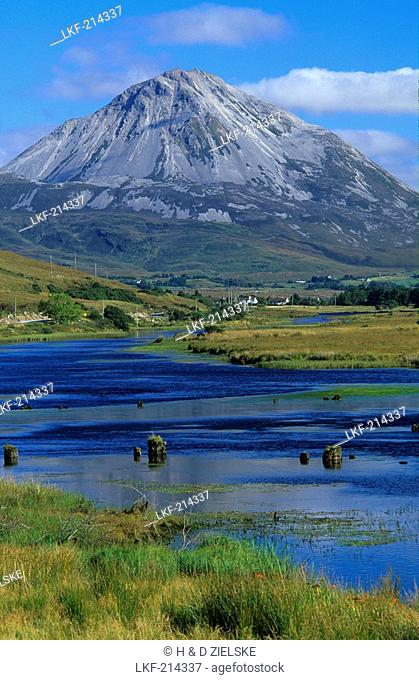 View over a lake at Mount Errigal, Derryveagh mountains, Gweedore, County Donegal, Ireland, Europe