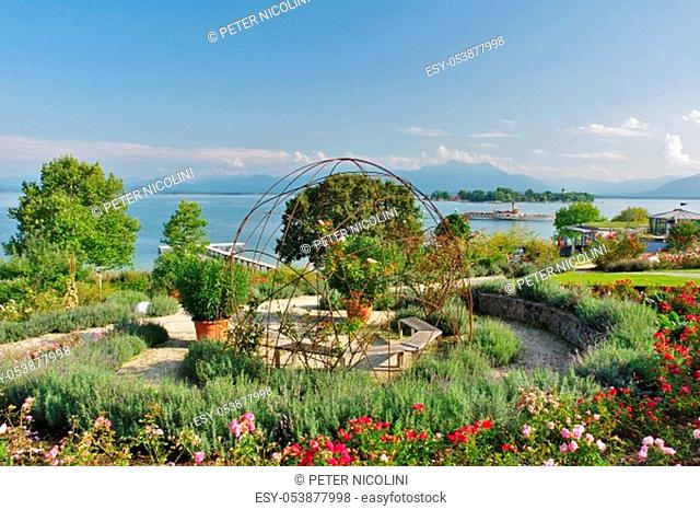 Gstadt, viewing direction: Chiemsee, Island ""Frauenchiemsee"" and the Alps, Upper Bavaria, Germany