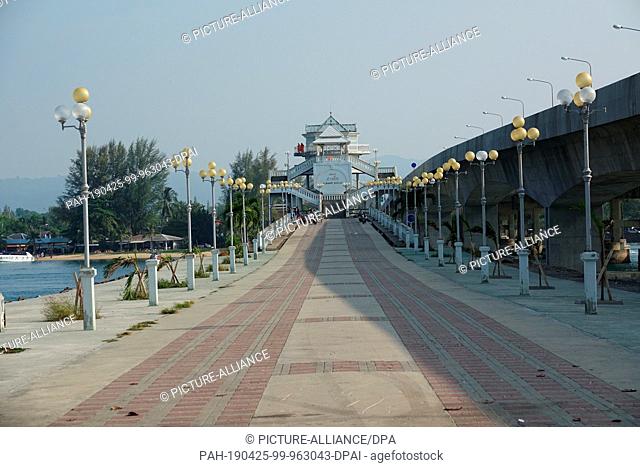 04 March 2019, Thailand, Phuket: The Sarasin Bridge connects the island of Phuket with the mainland of Thailand, the province of Phang Nga