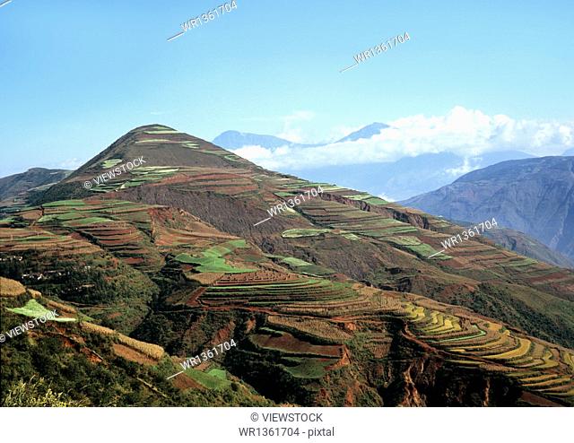 Yunnan Red Land East Chuanwu Meng mountain scenery