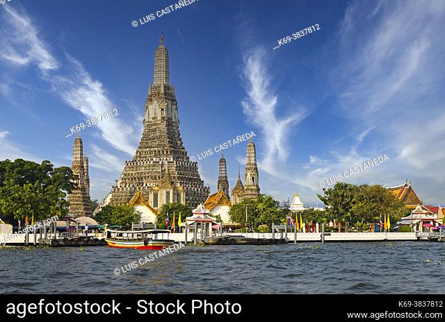 Wat Arun (Arun Temple). Chao Phraya River. Bangkok. Thailand