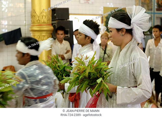 Festival of Ko Myo Shin, one of the most important nats spirits of the national pantheon, Pyin U Lwin Maymyo, Mandalay Division